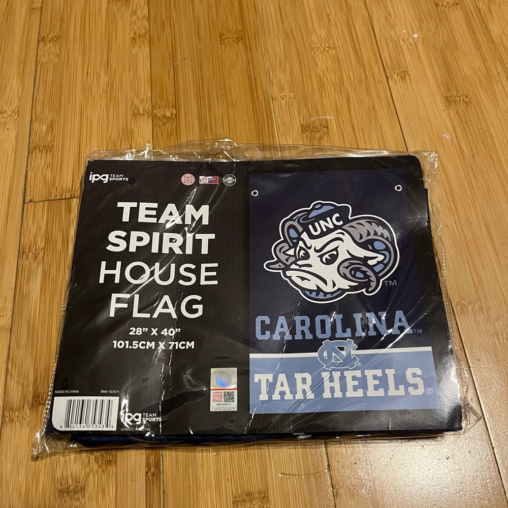 UNC Chapel Hill Team Sprit House Flag!!!